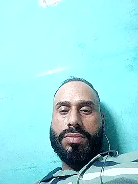 Snapshot of amitkumarkangra chatting on 10.10.25 amitkumarkangra online show from 10.10.25