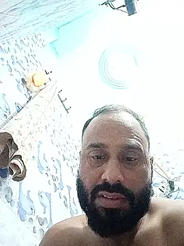 Snapshot of amitkumarkangra chatting on 10.26.25 amitkumarkangra online show from 10.26.25