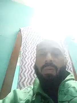 Snapshot of amitkumarkangra chatting on 11.03.25 amitkumarkangra online show from 11.03.25