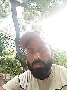 Snapshot of amitkumarkangra chatting on 11.10.25 amitkumarkangra online show from 11.10.25