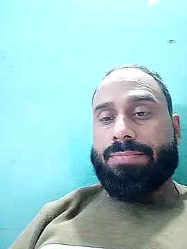 Snapshot of amitkumarkangra chatting on 11.16.25 amitkumarkangra online show from 11.16.25