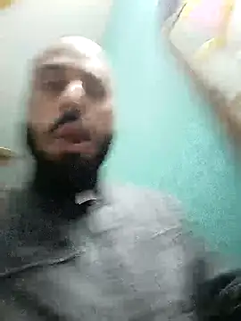 Snapshot of amitkumarkangra chatting on 11.22.25 amitkumarkangra online show from 11.22.25