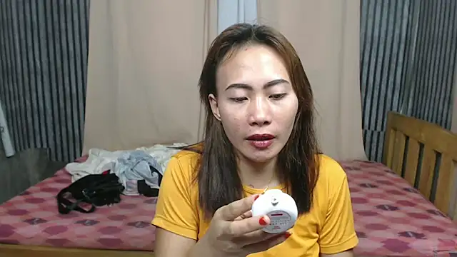 joanpetite online show from 10.11.25