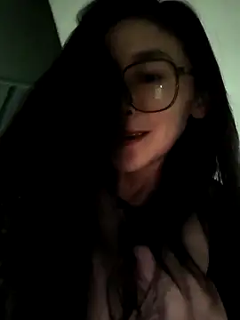 Snapshot of wsyx326 chatting on 11.26.25 wsyx326 online show from 11.26.25