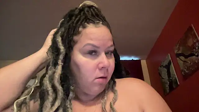 Snapshot of number1slut chatting on 05.05.26 number1slut online show from 05.05.26