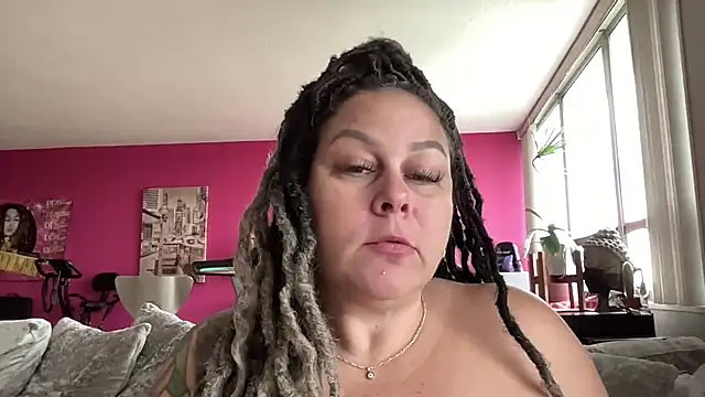 Snapshot of number1slut chatting on 05.15.26 number1slut online show from 05.15.26