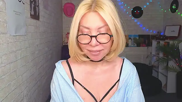 Snapshot of Wendy_Waves chatting on 01.17.26 Wendy Waves online show from 01.17.26