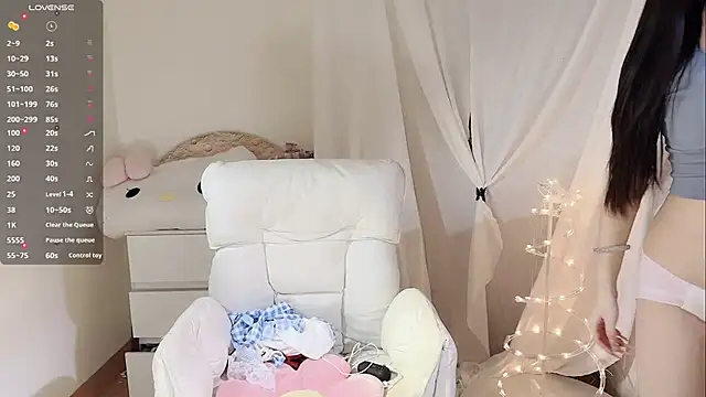 MM-feifei online show from 10.18.25