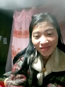 Phuongphuongg online show from 11.17.25