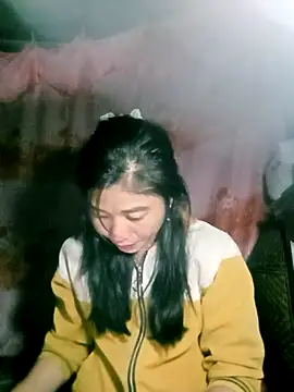 Phuongphuongg online show from 11.18.25