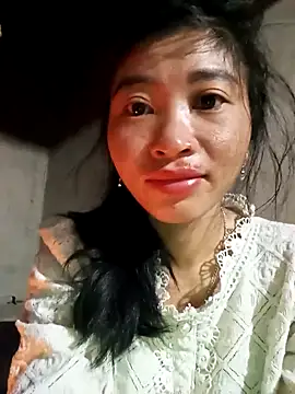 Phuongphuongg online show from 12.16.25