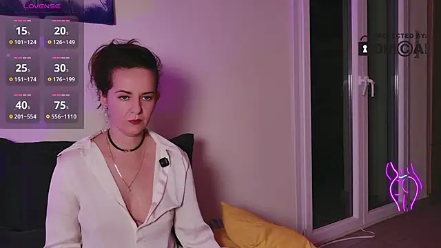 Witch in Silk online show from 04.19.26