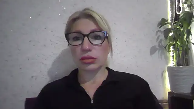 fox red lady7 online show from 11.10.25