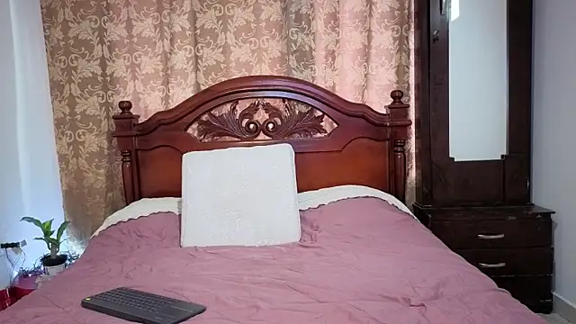 Snapshot of Kloewolf chatting on 01.05.26 Kloewolf online show from 01.05.26