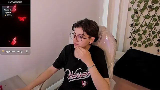 Nathaly ds online show from 10.23.25