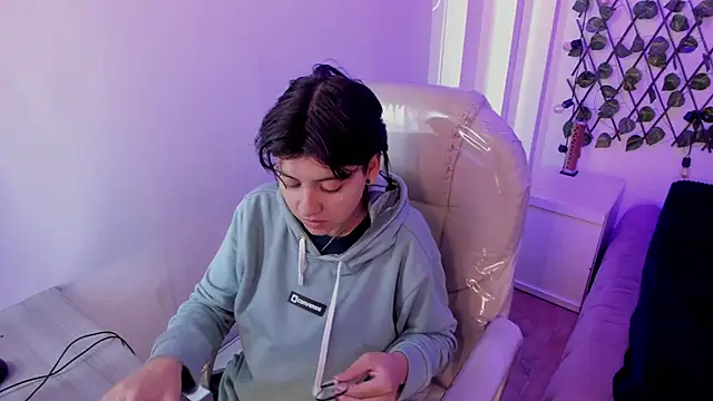 Nathaly ds online show from 10.25.25