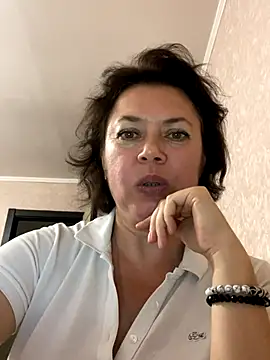 Kiravix online show from 09.24.25