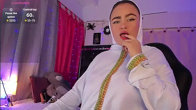 Snapshot of MarianFadel chatting on 01.07.26 MarianFadel online show from 01.07.26