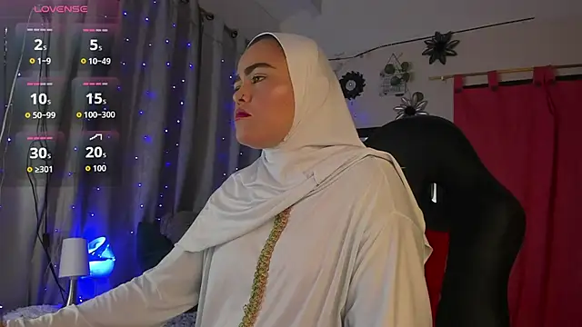 Snapshot of MarianFadel chatting on 02.04.26 MarianFadel online show from 02.04.26