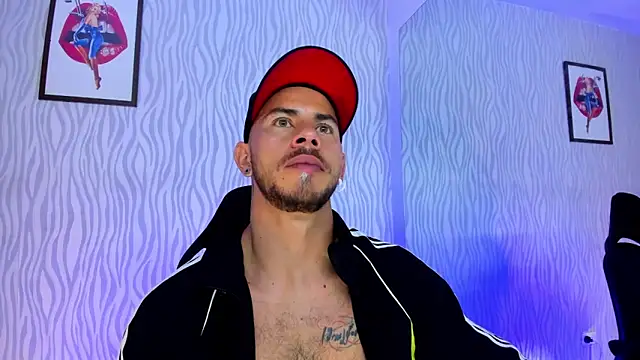 Snapshot of dylan_jacobx chatting on 11.22.25 dylan jacobx online show from 11.22.25