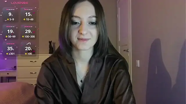 white liillyy online show from 05.14.26