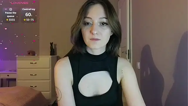 white liillyy online show from 05.20.26