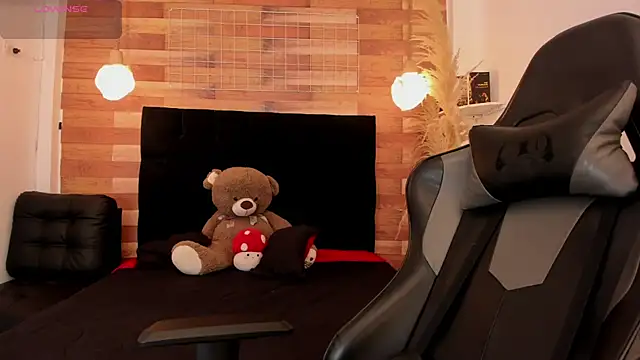 Emily brown04 online show from 11.04.25