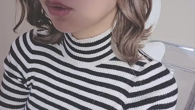 Snapshot of miho-ch chatting on 05.27.26 miho-ch online show from 05.27.26