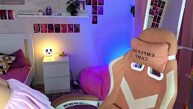 Wander Waves online show from 09.12.25