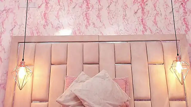 WILD FIREE  online show from 12.19.25