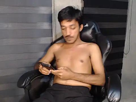 RowyCam online show from 11.07.25