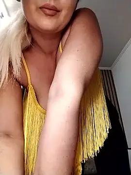 Mayaaaaaa  online show from 12.02.25