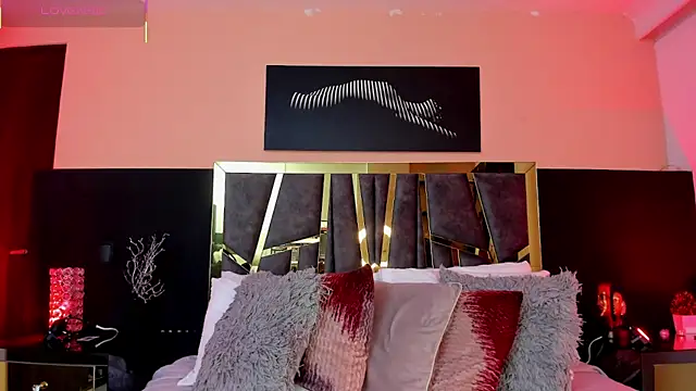 ScarletTorres online show from 11.24.25