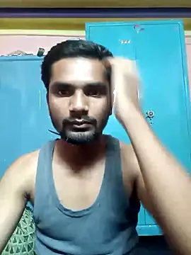 Snapshot of ZZiraa chatting on 09.13.25 ZZiraa online show from 09.13.25