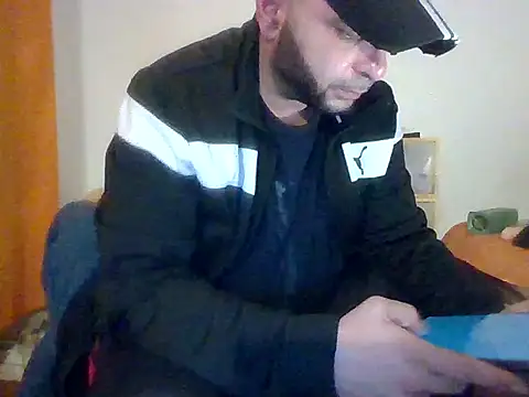 Snapshot of SmokedAlloy2 chatting on 03.06.26 SmokedAlloy2 online show from 03.06.26