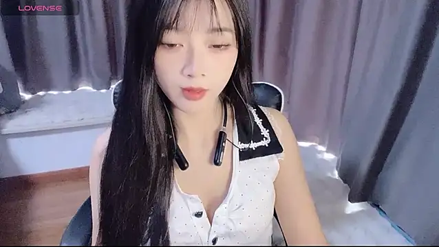 Snapshot of Cicicici-cc chatting on 11.04.25 Cicicici-cc online show from 11.04.25