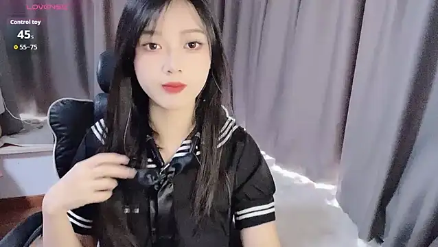 Snapshot of Cicicici-cc chatting on 12.16.25 Cicicici-cc online show from 12.16.25