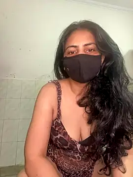 Snapshot of SashaPatel chatting on 10.02.25 SashaPatel online show from 10.02.25