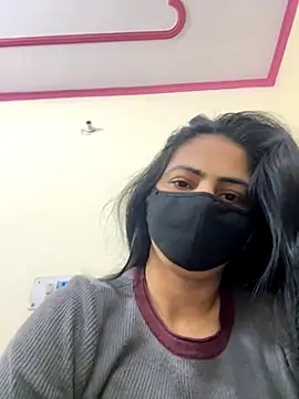 Snapshot of SashaPatel chatting on 12.03.25 SashaPatel online show from 12.03.25