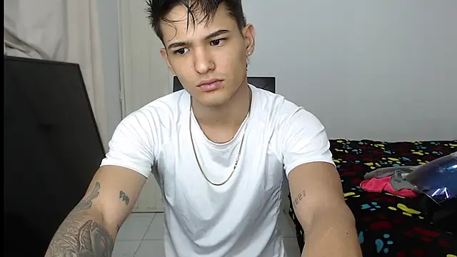 Snapshot of Alex_mojica chatting on 09.24.25 Alex mojica online show from 09.24.25