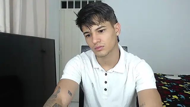 Snapshot of Alex_mojica chatting on 09.26.25 Alex mojica online show from 09.26.25