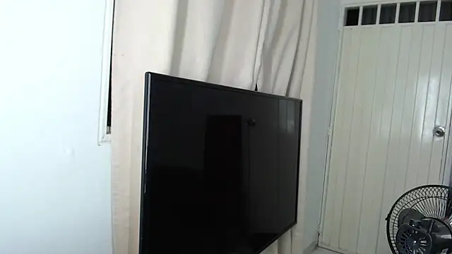 Snapshot of Alex_mojica chatting on 10.04.25 Alex mojica online show from 10.04.25