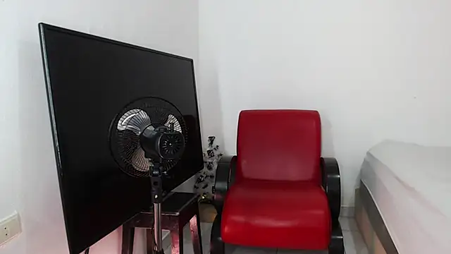 Snapshot of Alex_mojica chatting on 12.03.25 Alex mojica online show from 12.03.25