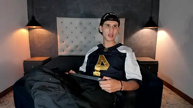  realwav online show from 12.18.25