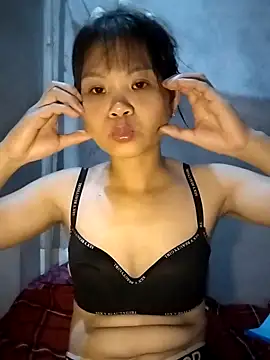 LinhNa999 online show from 09.19.25