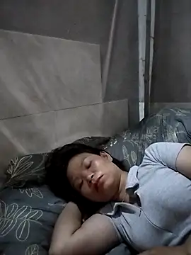 LinhNa999 online show from 04.17.26