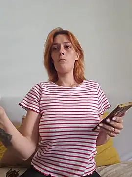Mila Luciphya online show from 07.02.26