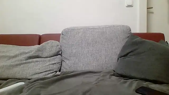 flo0083 online show from 11.14.25