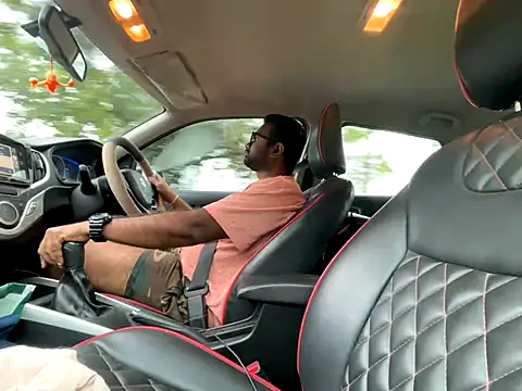 Snapshot of snickersnee chatting on 10.01.25 snickersnee online show from 10.01.25