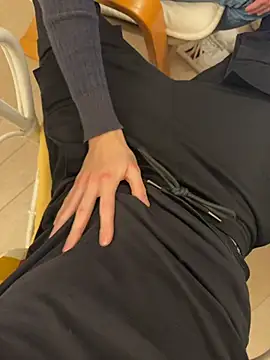 Manu97k online show from 10.31.25